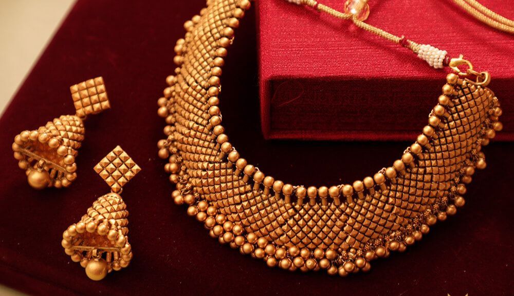 Design Affects Prices of Gold Jewelry